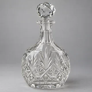 Графин с гранёной пробкой