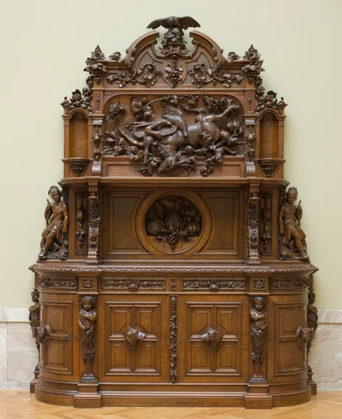 Американский буфет из ореха · коллекция 1